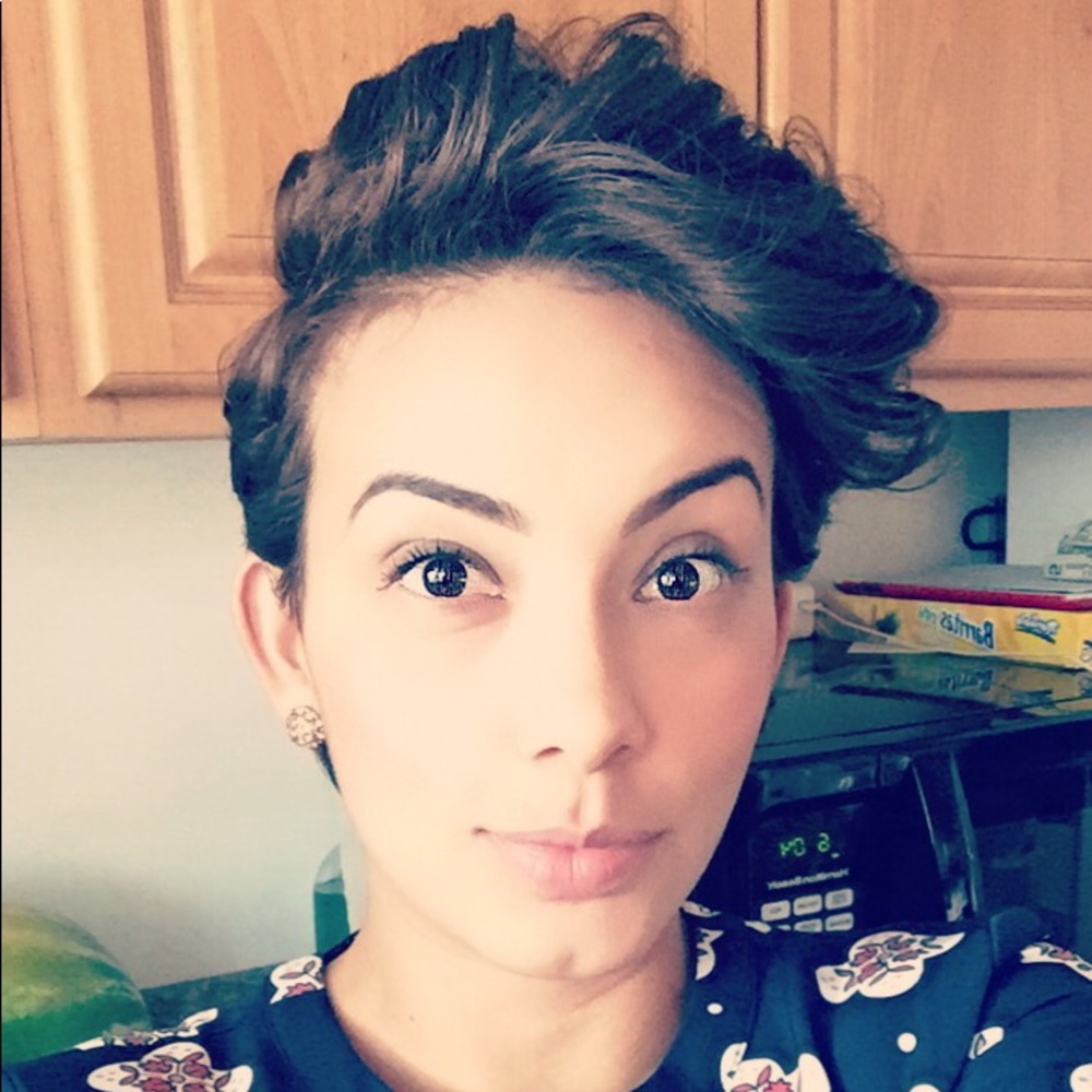 Meet your Posher, Yajayra